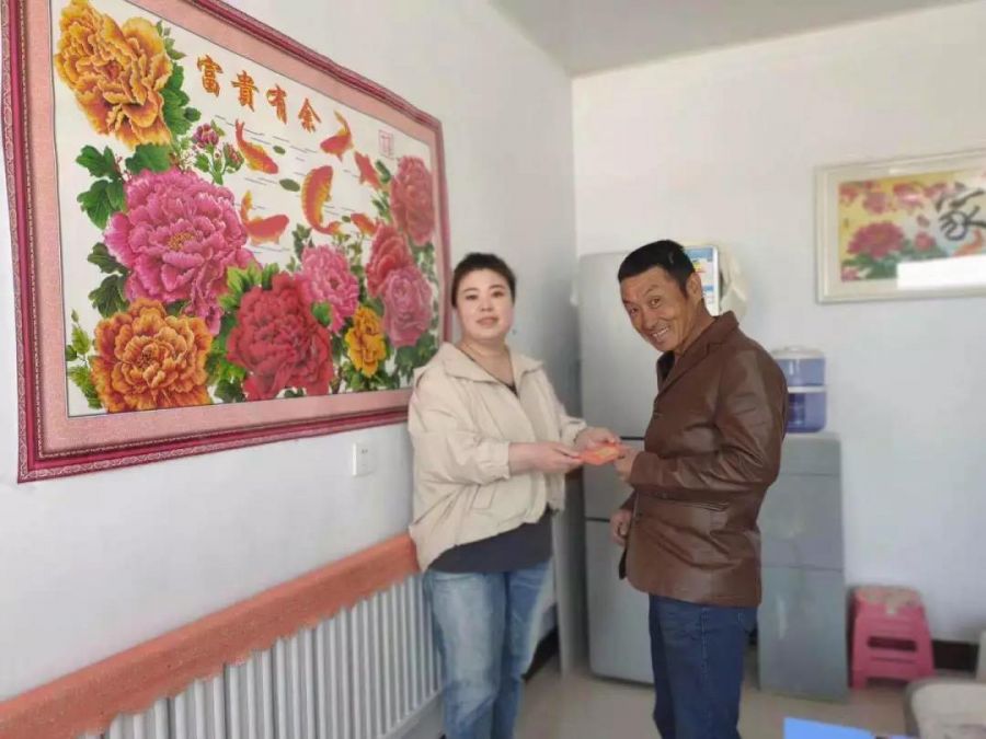 先锋镇新时代文明实践：爱心企业助力脱贫攻坚彰显社会责任 - 内蒙古草原鸿泰肉业有限公司_内蒙古羊肉_内蒙古羊肉厂家_内蒙古肉食物_内蒙古羊肉批发